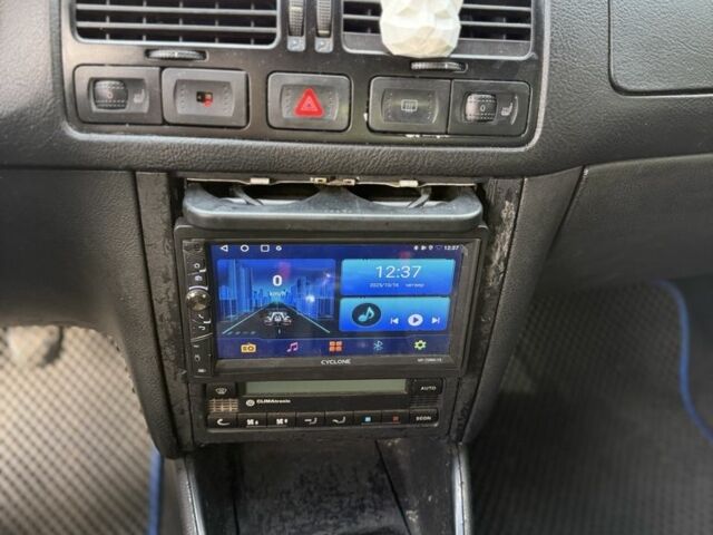 Фольксваген Бора 2002 в Славянске на Automoto.ua Серый Фольксваген Бора, объемом двигателя 1.9 л и пробегом 300 тыс. км за 2550 $, фото 12 на Automoto.ua