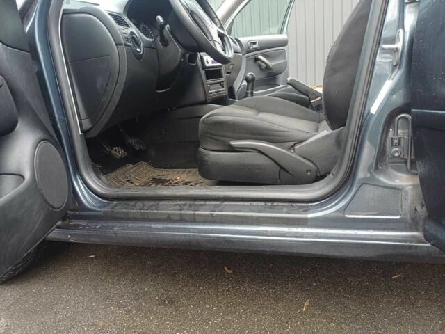 Серый Фольксваген Бора, объемом двигателя 1.9 л и пробегом 308 тыс. км за 2200 $, фото 9 на Automoto.ua