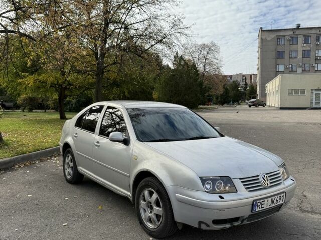 Фольксваген Бора 2002 в Славянске на Automoto.ua Серый Фольксваген Бора, объемом двигателя 1.9 л и пробегом 300 тыс. км за 2550 $, фото 1 на Automoto.ua