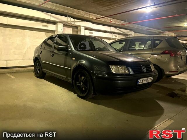 Сірий Фольксваген Бора, об'ємом двигуна 2 л та пробігом 340 тис. км за 4200 $, фото 5 на Automoto.ua