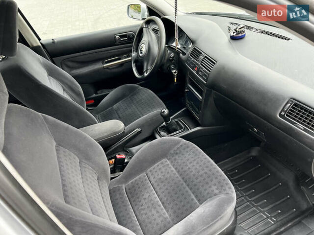 Фольксваген Бора 2002 у Дніпро (Дніпропетровську) на Automoto.ua Сірий Фольксваген Бора, об'ємом двигуна 1.6 л та пробігом 274 тис. км за 4300 $, фото 8 на Automoto.ua