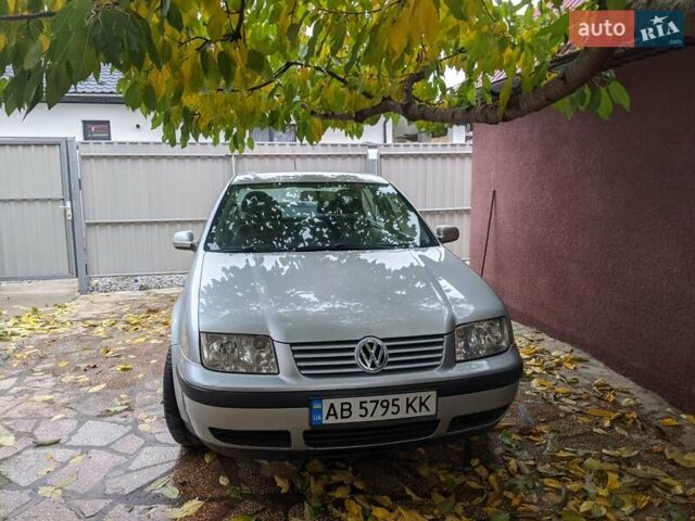 Серый Фольксваген Бора, объемом двигателя 1.6 л и пробегом 330 тыс. км за 4200 $, фото 6 на Automoto.ua