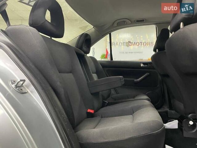 Серый Фольксваген Бора, объемом двигателя 1.98 л и пробегом 366 тыс. км за 3490 $, фото 28 на Automoto.ua