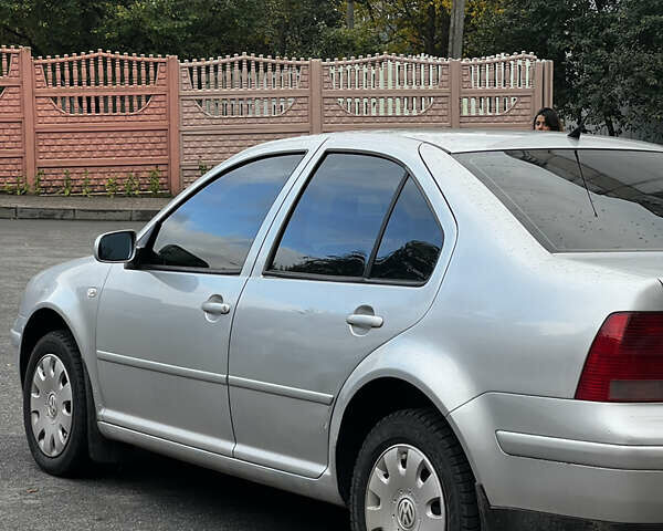 Серый Фольксваген Бора, объемом двигателя 1.6 л и пробегом 234 тыс. км за 4000 $, фото 7 на Automoto.ua