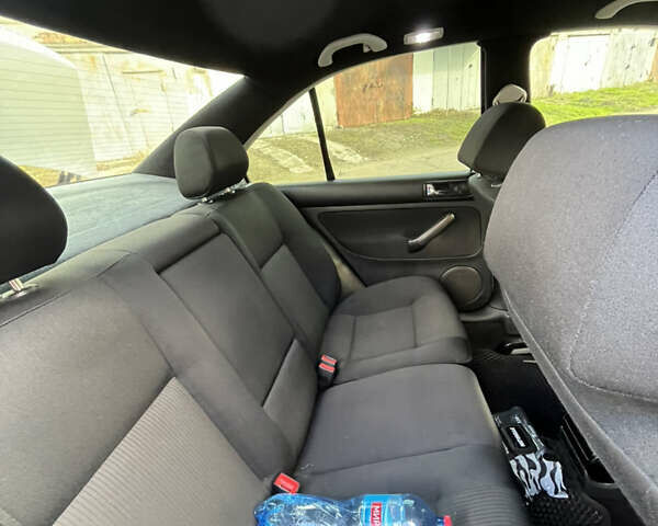 Сірий Фольксваген Бора, об'ємом двигуна 1.6 л та пробігом 388 тис. км за 5100 $, фото 10 на Automoto.ua