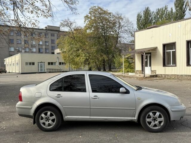 Фольксваген Бора 2002 в Славянске на Automoto.ua Серый Фольксваген Бора, объемом двигателя 1.9 л и пробегом 300 тыс. км за 2550 $, фото 4 на Automoto.ua