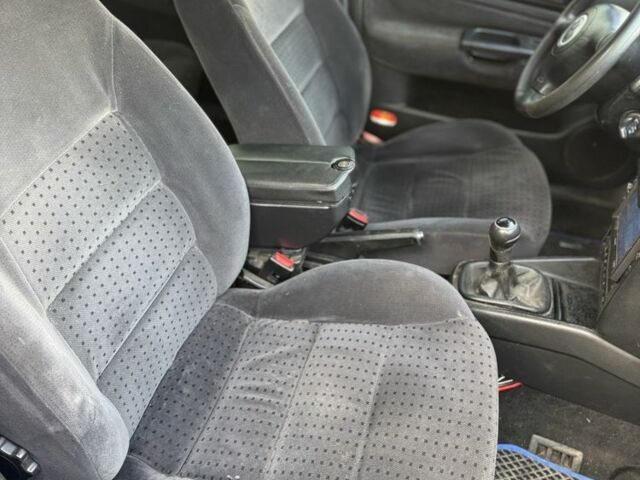 Фольксваген Бора 2002 в Славянске на Automoto.ua Серый Фольксваген Бора, объемом двигателя 1.9 л и пробегом 300 тыс. км за 2550 $, фото 14 на Automoto.ua