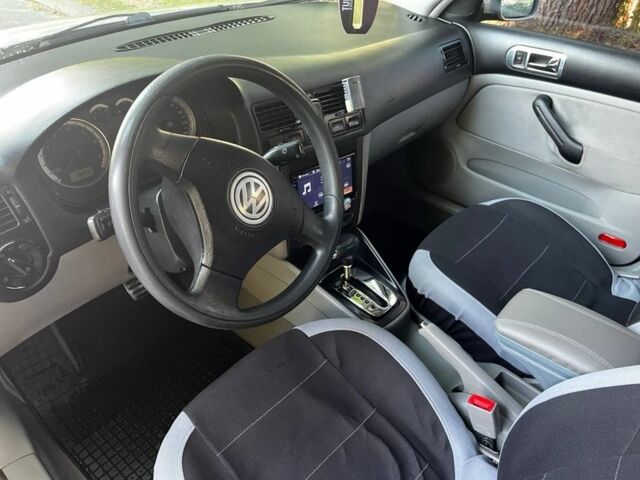 Серый Фольксваген Бора, объемом двигателя 1.6 л и пробегом 300 тыс. км за 3350 $, фото 4 на Automoto.ua