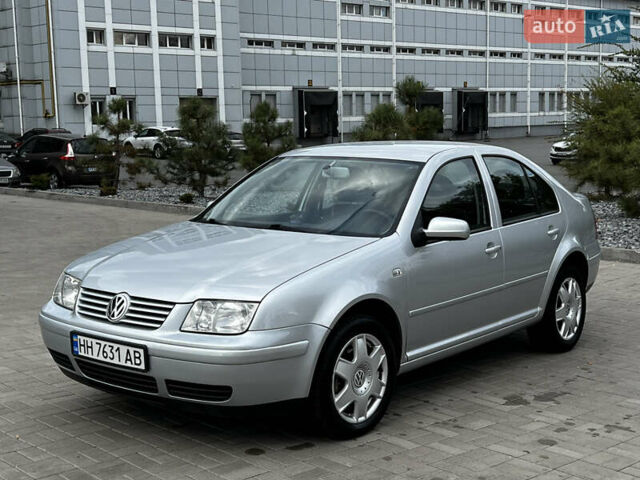 Фольксваген Бора 2002 у Дніпро (Дніпропетровську) на Automoto.ua Сірий Фольксваген Бора, об'ємом двигуна 1.6 л та пробігом 274 тис. км за 4300 $, фото 2 на Automoto.ua