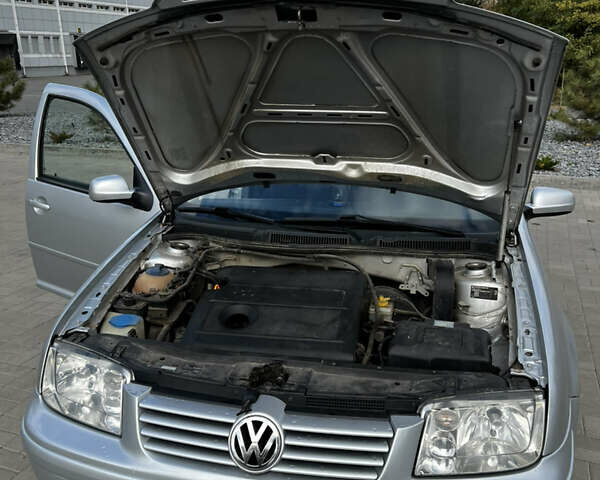 Фольксваген Бора 2002 у Дніпро (Дніпропетровську) на Automoto.ua Сірий Фольксваген Бора, об'ємом двигуна 1.6 л та пробігом 274 тис. км за 4300 $, фото 17 на Automoto.ua