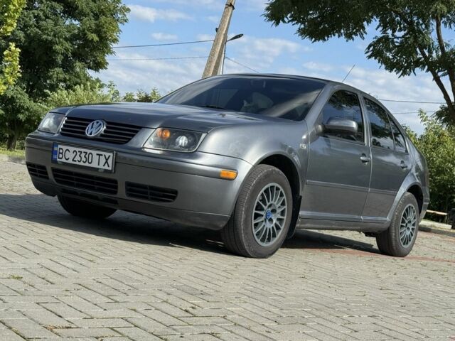 Фольксваген Бора 2003 у Золочів на Automoto.ua Сірий Фольксваген Бора, об'ємом двигуна 2 л та пробігом 302 тис. км за 3900 $, фото 3 на Automoto.ua