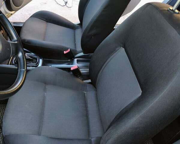 Серый Фольксваген Бора, объемом двигателя 1.6 л и пробегом 250 тыс. км за 3599 $, фото 7 на Automoto.ua