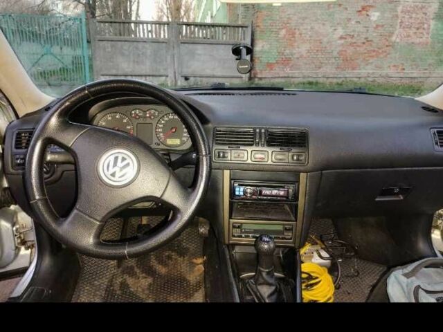 Сірий Фольксваген Бора, об'ємом двигуна 1.6 л та пробігом 250 тис. км за 3500 $, фото 2 на Automoto.ua