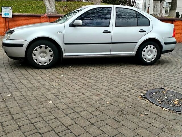 Сірий Фольксваген Бора, об'ємом двигуна 1.6 л та пробігом 270 тис. км за 3999 $, фото 9 на Automoto.ua