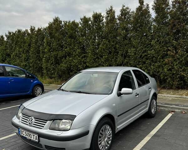 Сірий Фольксваген Бора, об'ємом двигуна 1.6 л та пробігом 278 тис. км за 3400 $, фото 1 на Automoto.ua