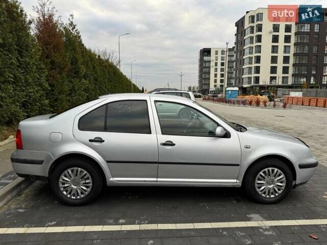 Сірий Фольксваген Бора, об'ємом двигуна 1.6 л та пробігом 278 тис. км за 3400 $, фото 5 на Automoto.ua