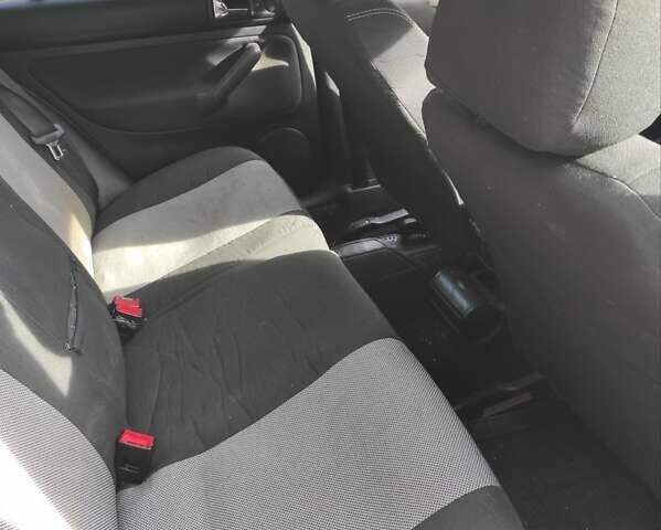 Серый Фольксваген Бора, объемом двигателя 1.6 л и пробегом 266 тыс. км за 3400 $, фото 6 на Automoto.ua