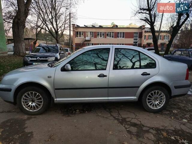 Серый Фольксваген Бора, объемом двигателя 1.6 л и пробегом 250 тыс. км за 3599 $, фото 1 на Automoto.ua