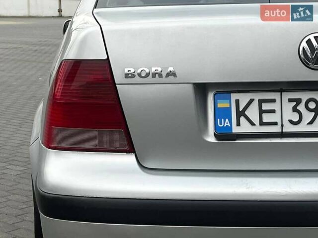 Серый Фольксваген Бора, объемом двигателя 1.6 л и пробегом 236 тыс. км за 5500 $, фото 5 на Automoto.ua