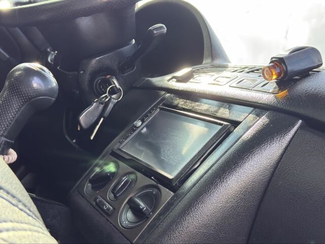 Фольксваген Бора 2003 у Золочів на Automoto.ua Сірий Фольксваген Бора, об'ємом двигуна 2 л та пробігом 302 тис. км за 3900 $, фото 7 на Automoto.ua