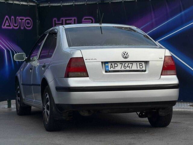 Сірий Фольксваген Бора, об'ємом двигуна 1.6 л та пробігом 209 тис. км за 3299 $, фото 4 на Automoto.ua