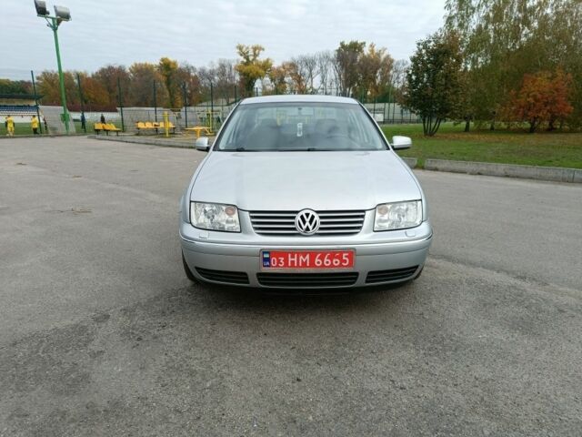 Фольксваген Бора 2003 в Александрие на Automoto.ua Серый Фольксваген Бора, объемом двигателя 1.6 л и пробегом 192 тыс. км за 4800 $, фото 2 на Automoto.ua