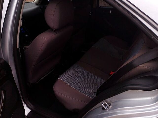 Сірий Фольксваген Бора, об'ємом двигуна 1.6 л та пробігом 270 тис. км за 3999 $, фото 3 на Automoto.ua