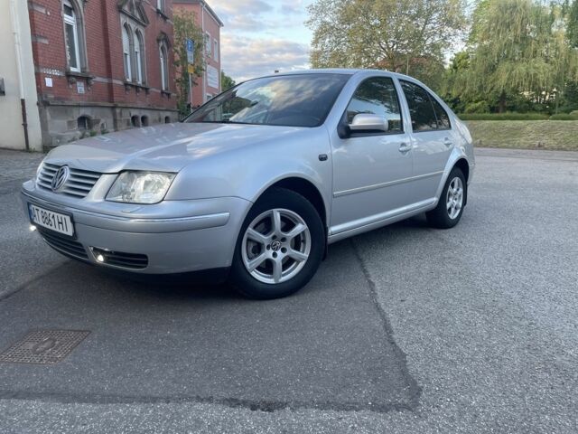 Сірий Фольксваген Бора, об'ємом двигуна 1.6 л та пробігом 243 тис. км за 3700 $, фото 2 на Automoto.ua