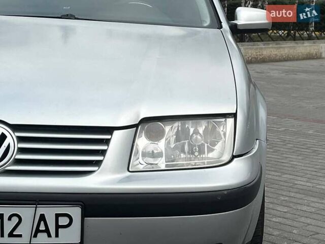 Серый Фольксваген Бора, объемом двигателя 1.6 л и пробегом 236 тыс. км за 5500 $, фото 7 на Automoto.ua