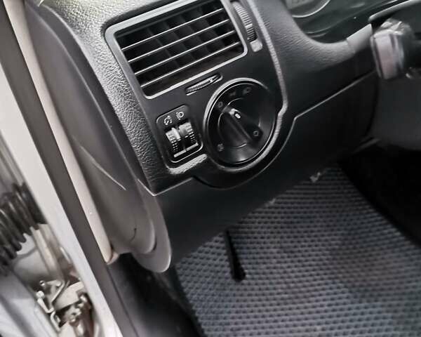 Серый Фольксваген Бора, объемом двигателя 1.98 л и пробегом 215 тыс. км за 3850 $, фото 33 на Automoto.ua