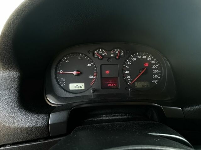 Фольксваген Бора 2004 в Николаеве на Automoto.ua Серый Фольксваген Бора, объемом двигателя 1.9 л и пробегом 340 тыс. км за 2700 $, фото 5 на Automoto.ua