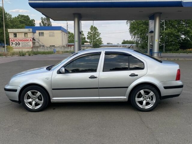 Фольксваген Бора 2004 в Николаеве на Automoto.ua Серый Фольксваген Бора, объемом двигателя 1.6 л и пробегом 268 тыс. км за 4300 $, фото 3 на Automoto.ua