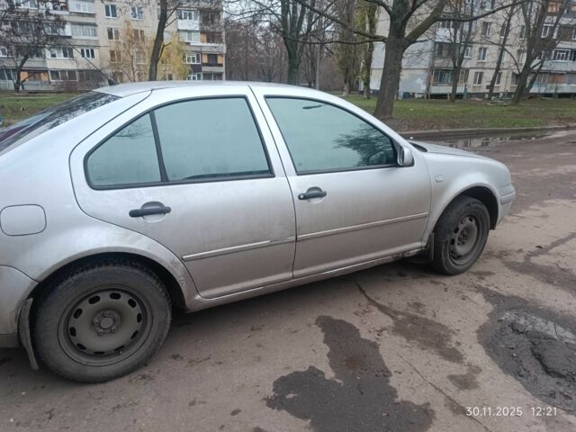 Серый Фольксваген Бора, объемом двигателя 1.6 л и пробегом 500 тыс. км за 3600 $, фото 3 на Automoto.ua