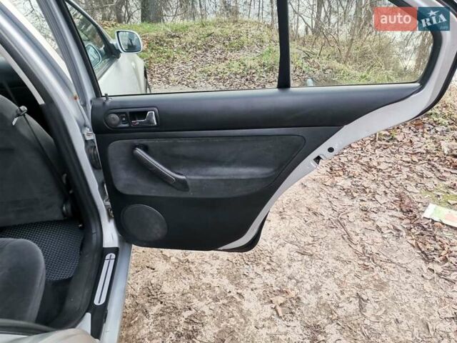 Серый Фольксваген Бора, объемом двигателя 1.98 л и пробегом 215 тыс. км за 3850 $, фото 24 на Automoto.ua