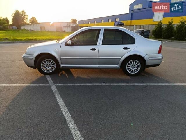 Серый Фольксваген Бора, объемом двигателя 1.6 л и пробегом 290 тыс. км за 3500 $, фото 6 на Automoto.ua