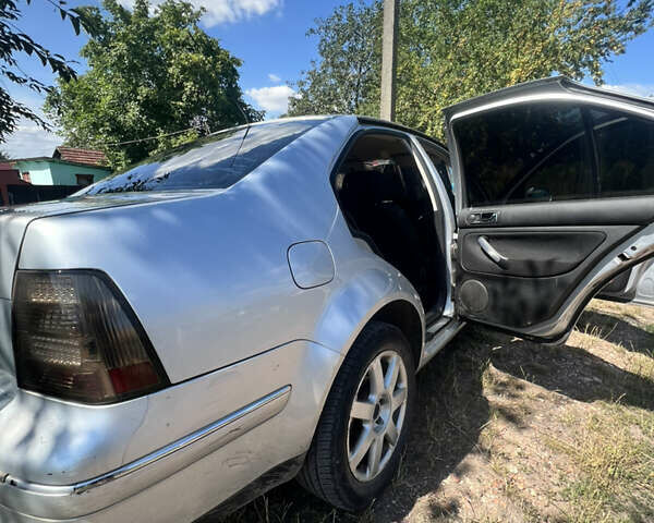 Сірий Фольксваген Бора, об'ємом двигуна 1.6 л та пробігом 218 тис. км за 3200 $, фото 46 на Automoto.ua