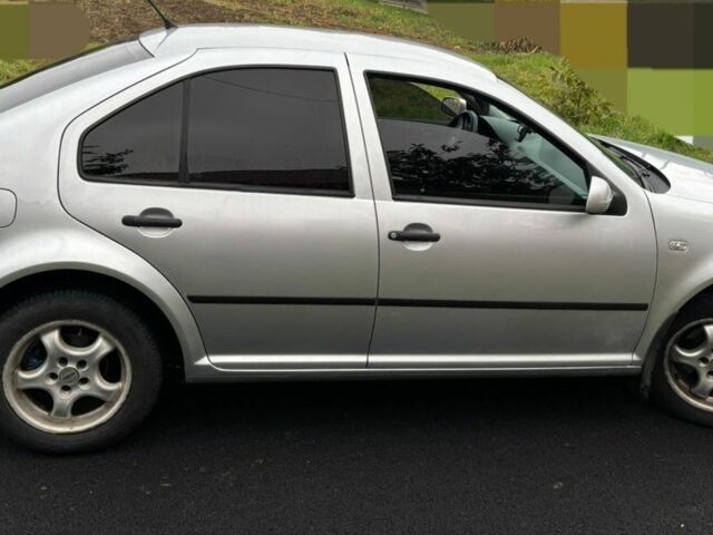 Сірий Фольксваген Бора, об'ємом двигуна 1.6 л та пробігом 320 тис. км за 3603 $, фото 2 на Automoto.ua