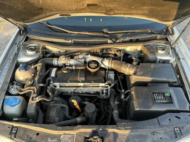 Фольксваген Бора 2004 в Николаеве на Automoto.ua Серый Фольксваген Бора, объемом двигателя 1.9 л и пробегом 340 тыс. км за 2700 $, фото 6 на Automoto.ua