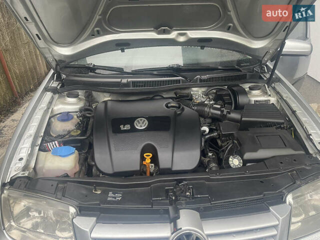 Серый Фольксваген Бора, объемом двигателя 1.6 л и пробегом 263 тыс. км за 3600 $, фото 7 на Automoto.ua