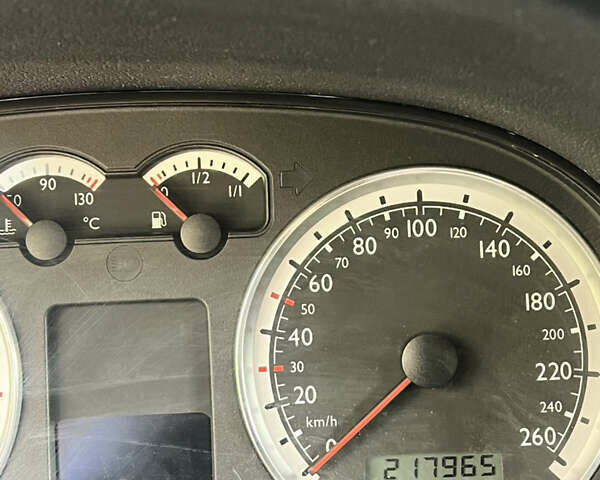 Сірий Фольксваген Бора, об'ємом двигуна 1.6 л та пробігом 218 тис. км за 3200 $, фото 53 на Automoto.ua