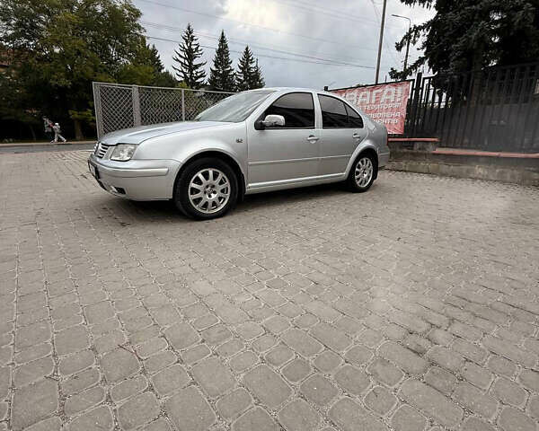 Сірий Фольксваген Бора, об'ємом двигуна 1.9 л та пробігом 268 тис. км за 4500 $, фото 1 на Automoto.ua