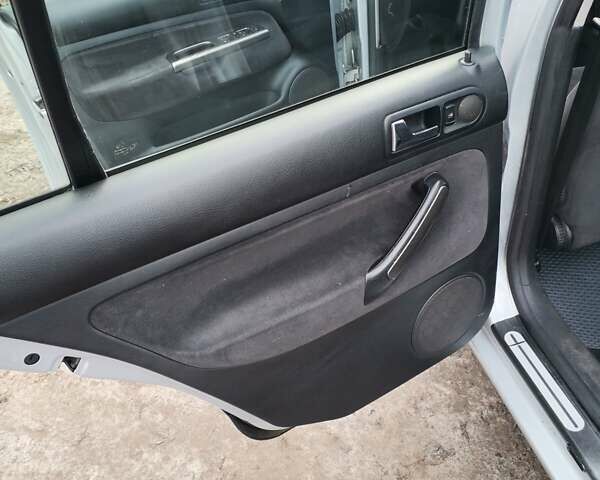 Серый Фольксваген Бора, объемом двигателя 1.98 л и пробегом 215 тыс. км за 3850 $, фото 29 на Automoto.ua