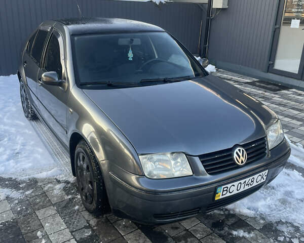 Сірий Фольксваген Бора, об'ємом двигуна 1.6 л та пробігом 315 тис. км за 4300 $, фото 7 на Automoto.ua