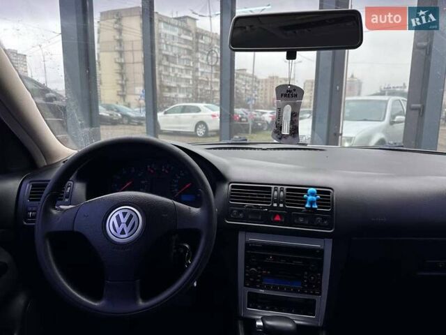 Сірий Фольксваген Бора, об'ємом двигуна 1.6 л та пробігом 295 тис. км за 3590 $, фото 12 на Automoto.ua