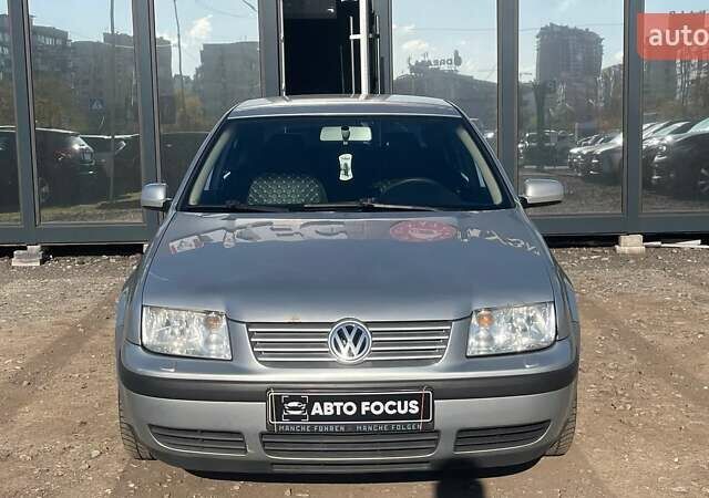Серый Фольксваген Бора, объемом двигателя 1.6 л и пробегом 295 тыс. км за 4490 $, фото 1 на Automoto.ua