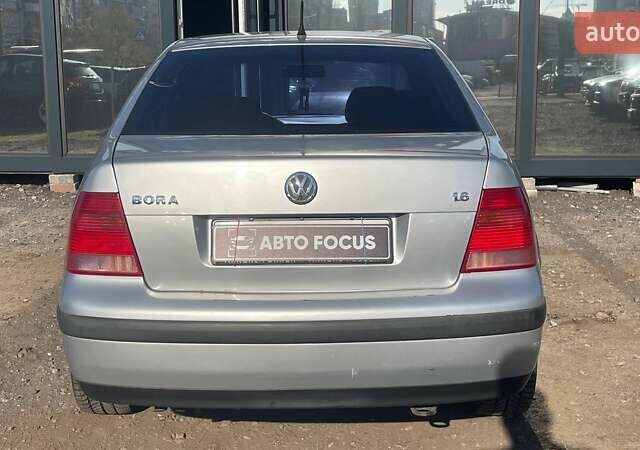 Серый Фольксваген Бора, объемом двигателя 1.6 л и пробегом 295 тыс. км за 4490 $, фото 4 на Automoto.ua