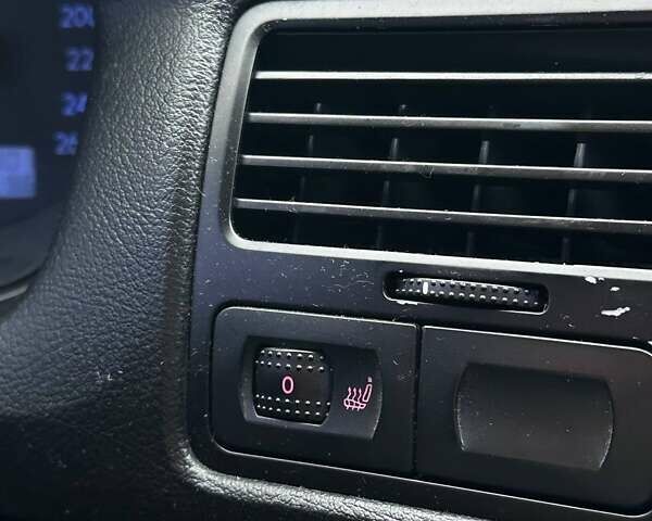 Сірий Фольксваген Бора, об'ємом двигуна 1.6 л та пробігом 295 тис. км за 3590 $, фото 17 на Automoto.ua