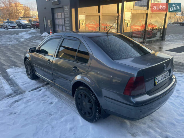 Сірий Фольксваген Бора, об'ємом двигуна 1.6 л та пробігом 315 тис. км за 4300 $, фото 6 на Automoto.ua