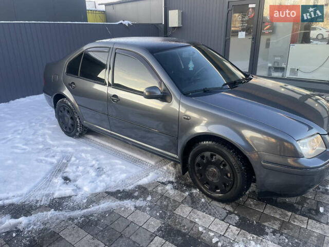 Сірий Фольксваген Бора, об'ємом двигуна 1.6 л та пробігом 315 тис. км за 4300 $, фото 8 на Automoto.ua