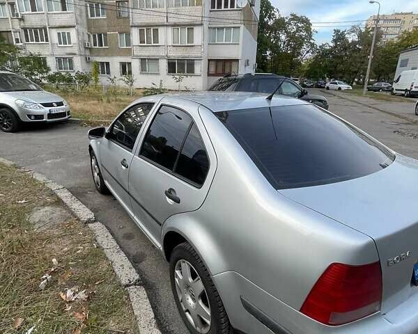Серый Фольксваген Бора, объемом двигателя 1.6 л и пробегом 295 тыс. км за 5000 $, фото 6 на Automoto.ua
